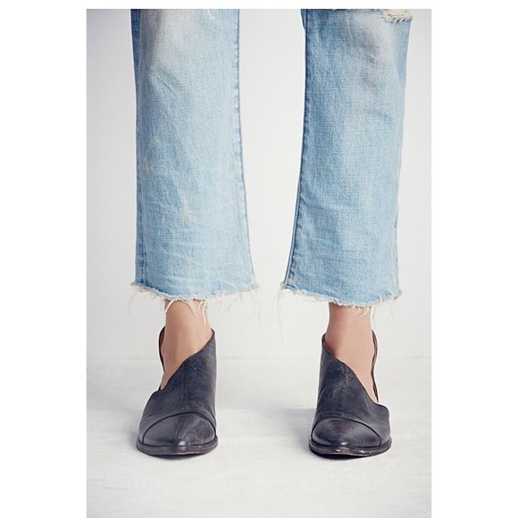 Free People Royale Flats - Picture 1 of 8